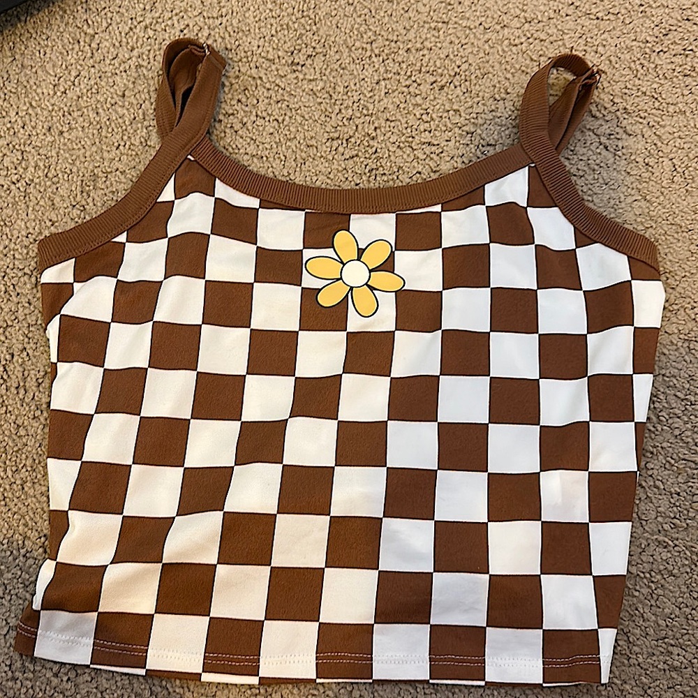 Cute 90s crop top